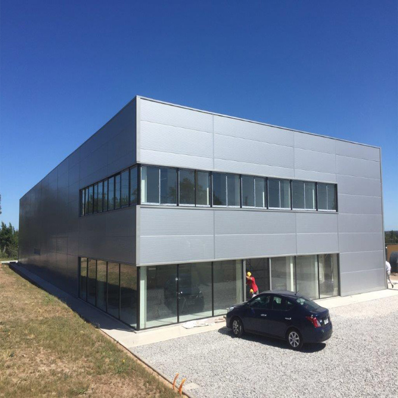 Matériau de panneau de sandwich à deux couches pour maisons préfabriquées